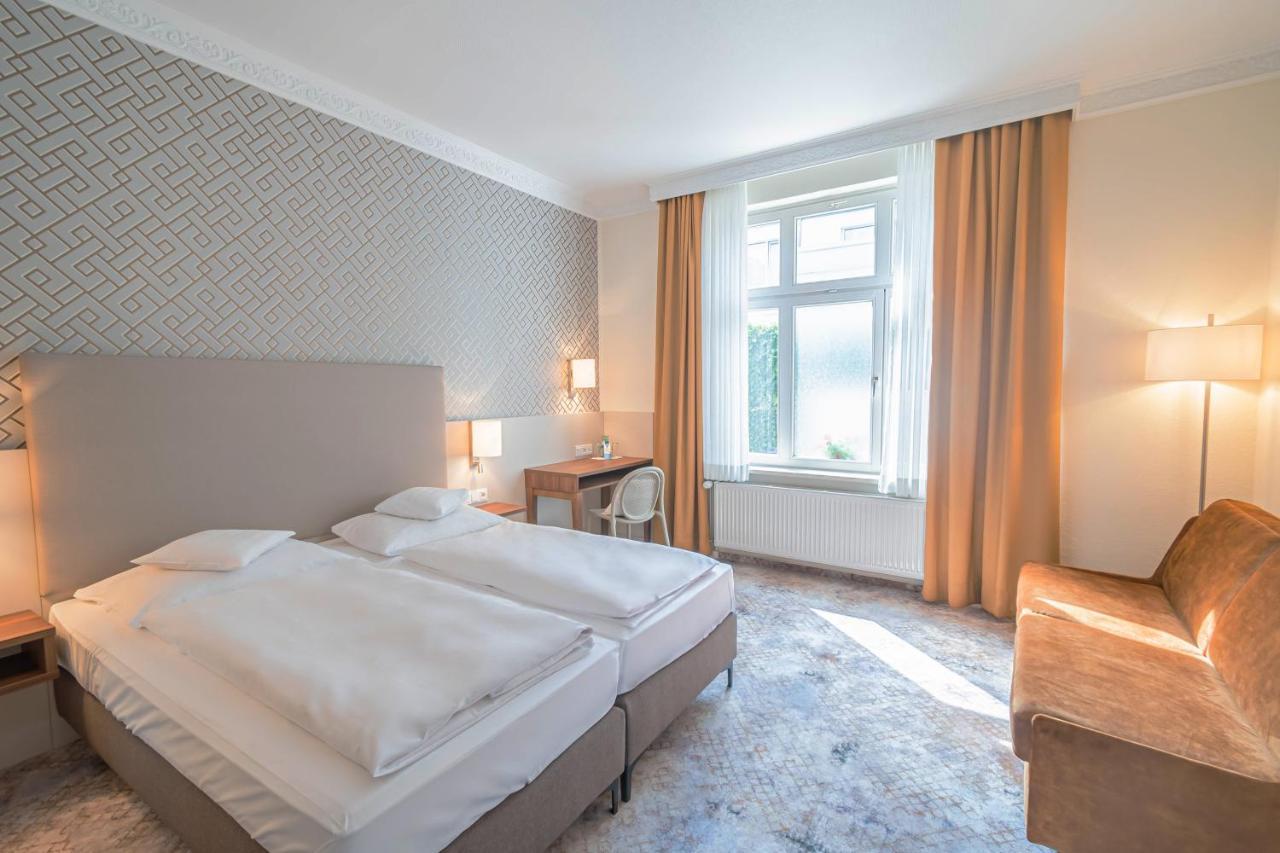 Hotel Villa am Kurpark Bad Homburg vor der Höhe Dış mekan fotoğraf