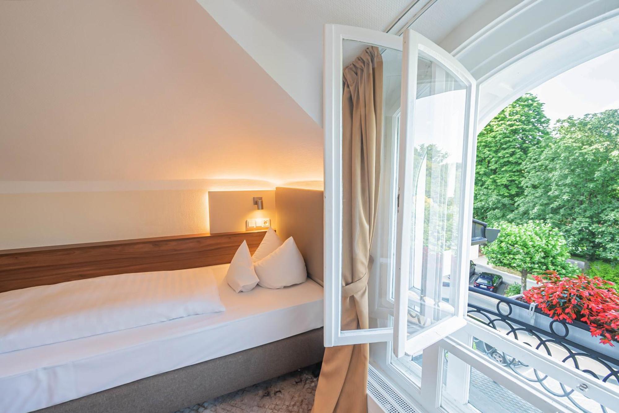 Hotel Villa am Kurpark Bad Homburg vor der Höhe Dış mekan fotoğraf